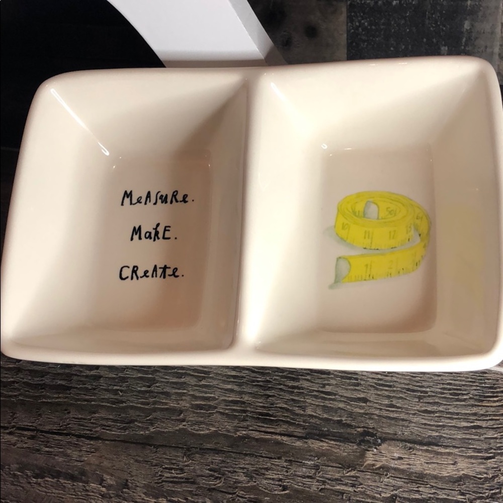Rae Dunn Measure Make Create accessory holder